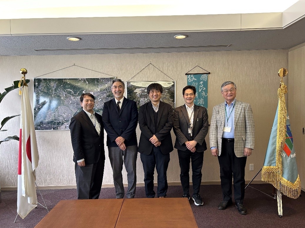 Research Group from Kanazawa University and Kansai University of International Studies Visited NAIST (2026/5/8)