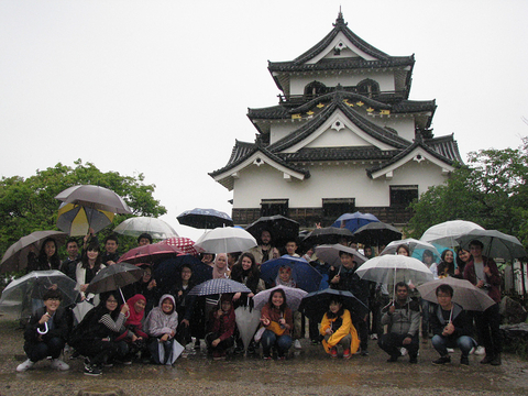 One-day Excursion to Hikone for International Students (May 13, 2018)