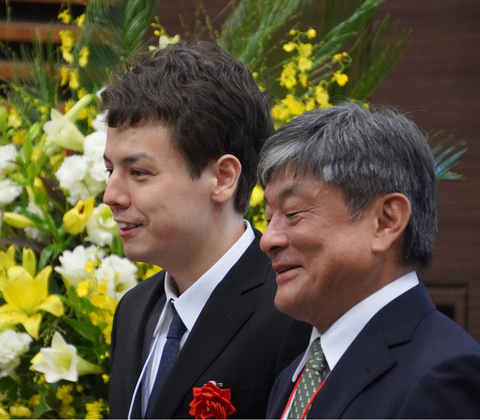 Dr. Yuki Doll (Plant Regeneration and Morphogenesis Lab) was awarded the BSJ Young Botanist Prize