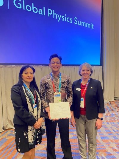 Mr. Rivaldo Marsel Tumbelaka, who is a Ph. D candidate in NAIST, won the Distinguished Student Award in APS Global Summit 2026