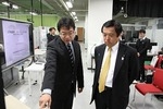 福井文部科学副大臣が本学を視察（2013/03/23）