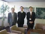 台北駐大阪経済文化弁事処・文化教育課長による表敬訪問（2010/04/21）