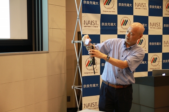 〔プレスリリース〕生命の起源説をヒントにして、らせん構造の転写実験に成功　～左右不斉の分子が生命現象を担った謎の解明へ　紫外光を使った情報記録、半導体高分子の微細回路化へ道～