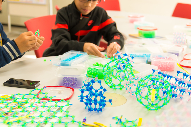 最先端の科学ってこんなに楽しい！ −オープンキャンパス2016を開催−（2016/11/13）