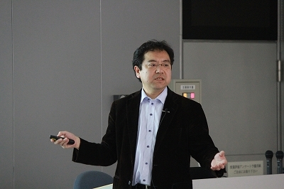 物質創成科学研究科において、生駒市内の中学生を対象に特別授業を実施（2016/11/17～18）