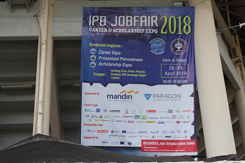 ボゴール農科大学主催「就職・留学フェア」に本学ブースを出展（2018/04/28～29）