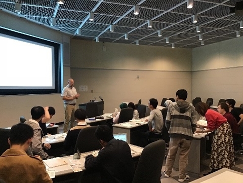 留学生のためのクレジットカード申込み説明会を開催（2018/10/26,30）