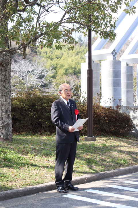 「山中伸弥栄誉教授記念ランニングロード除幕式」を挙行（2021/3/10）