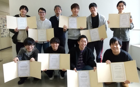 量子物理工学研究室の市場さん(M2)、岡崎さん(M2)、青木さん(M1)、坂口さん(M1)、西川さん(M1)、林さん(M1)、松澤さん(M1)、宮崎さん(M1)、吉川さん(M1)が日本セラミックス協会第35回秋季シンポジウム Material and Processing Design GroupにおいてCharacterization Design Presentation Award、Incentive Award、Special Award及びFighting-spirit Awardを受賞