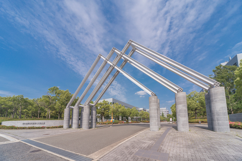 創立記念日（10/01）一斉休業の実施について