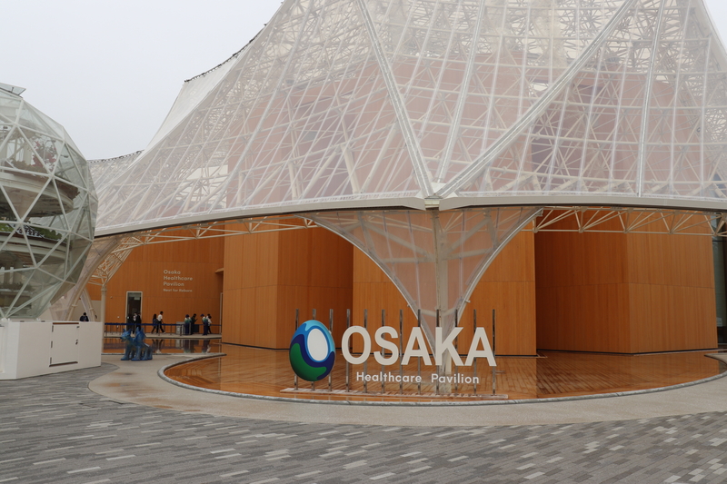 大阪・関西万博2025を塩﨑学長が視察(2025/4/23)