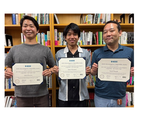 情報セキュリティ工学研究室の北澤太基さん(博士後期課程3年)らが、IEEE Electromagnetic Compatibility (EMC) Societyより、Best Student Paper awardを受賞