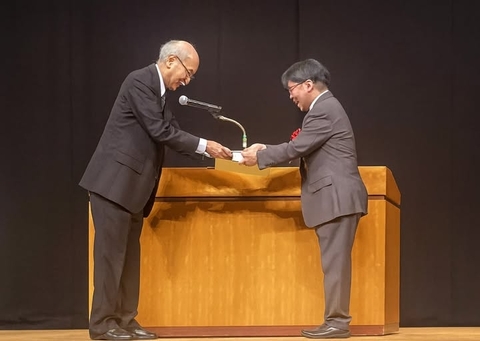 微生物インタラクション研究室の渡辺大輔准教授が日本醸造学会の「日本醸造学会奨励賞」を受賞
