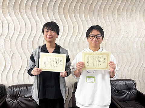 花発生分子遺伝学研究室の古田 優生さん（ 博士後期課程3年）と前田 龍舞さん（ 博士後期課程1年）が学術変革領域「挑戦的両性花原理」若手の会において「口頭発表賞」を受賞
