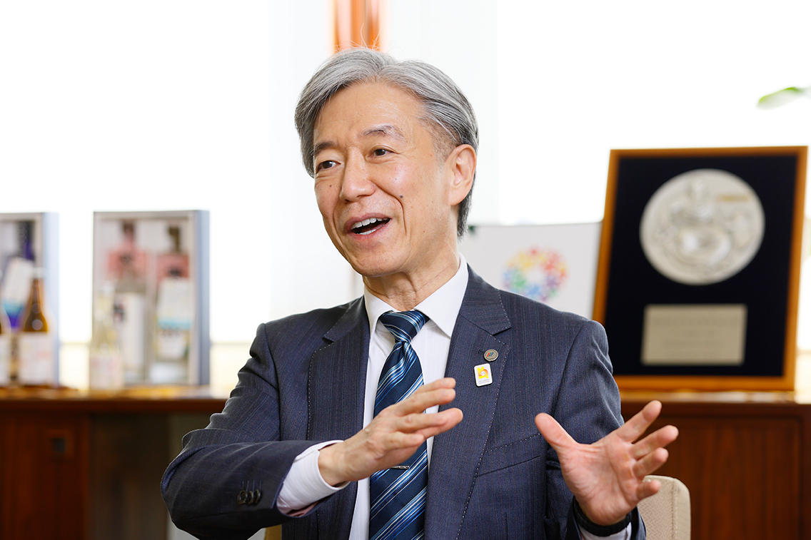 画像:塩﨑学長