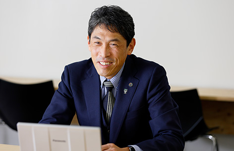出村拓先端科学技術研究科長